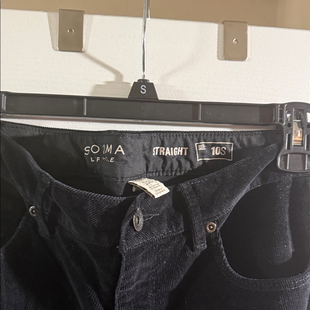 Sonoma women’s 10s black corduroy pants